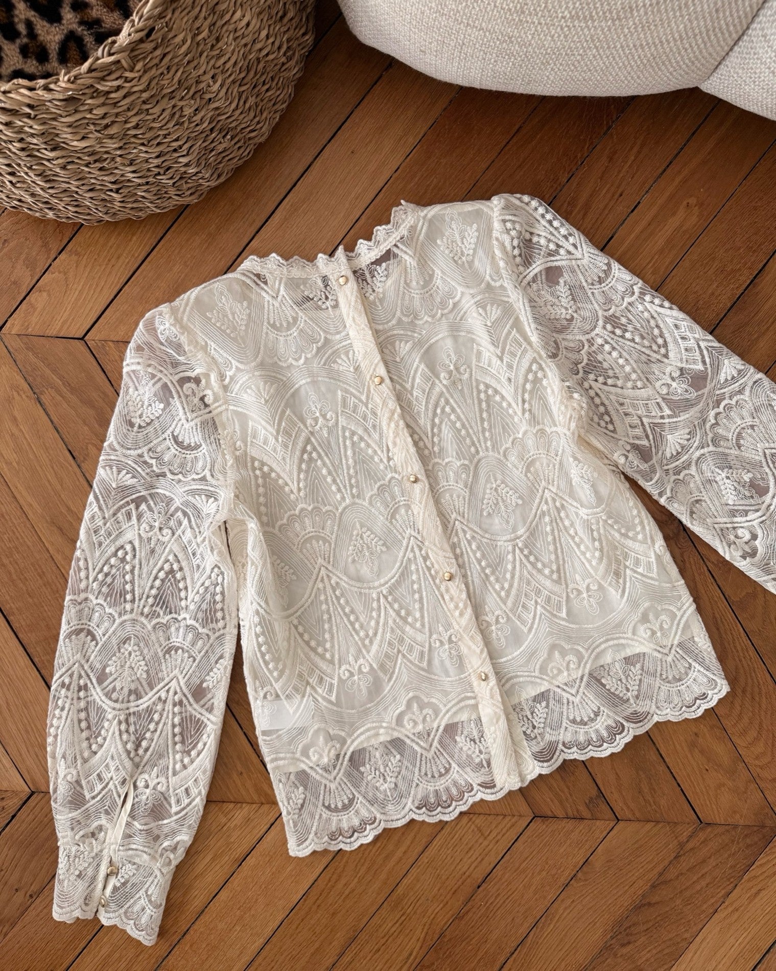 Blouse en dentelle brodée SANDRÉE